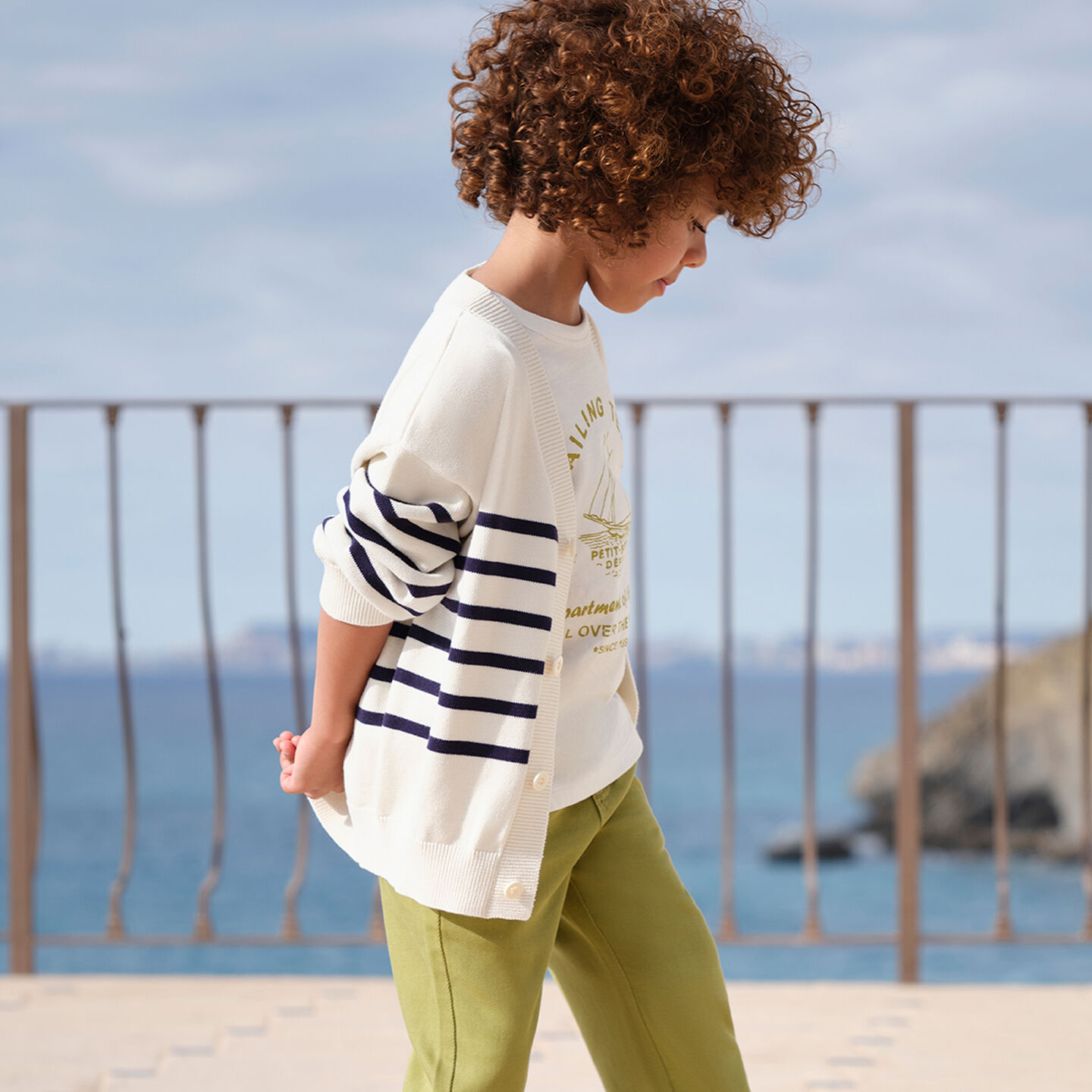 <p class="text-component">Pullovers & Cardigans</p>