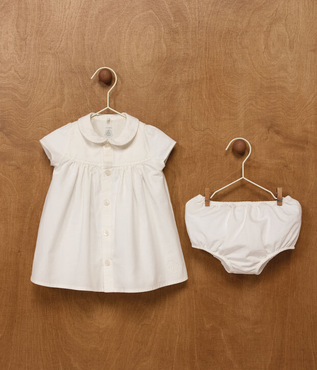 Baby-Kleid aus Baumwolle/Leinen mit h&uuml;bschen Stickereien und dazu passendem Bloomer weiss