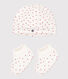 Set mit Mützchen und Babyschuhen mit Herzmotiv