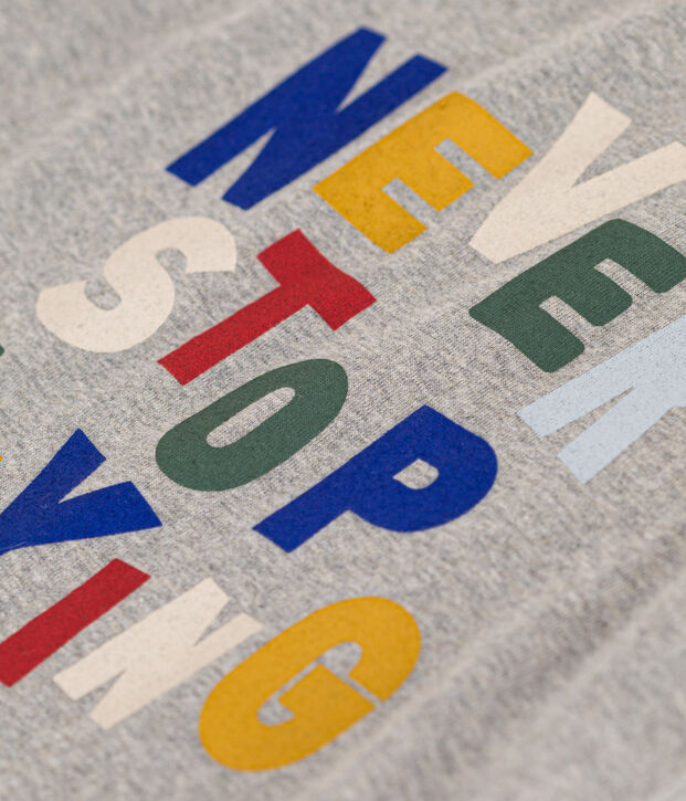 Gemustertes Jungen-T-Shirt aus leichtem Jersey grau