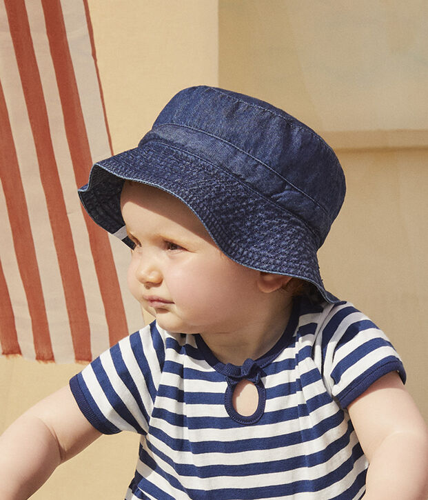 Baby-Sonnenhut aus Bio-Baumwolle blau