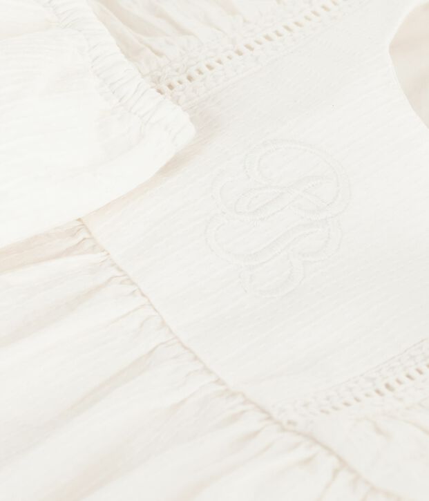 &Auml;rmelloses Baby-Kleid aus einfarbiger Baumwolle mit Stickerei und dazu passendem Bloomer weiss