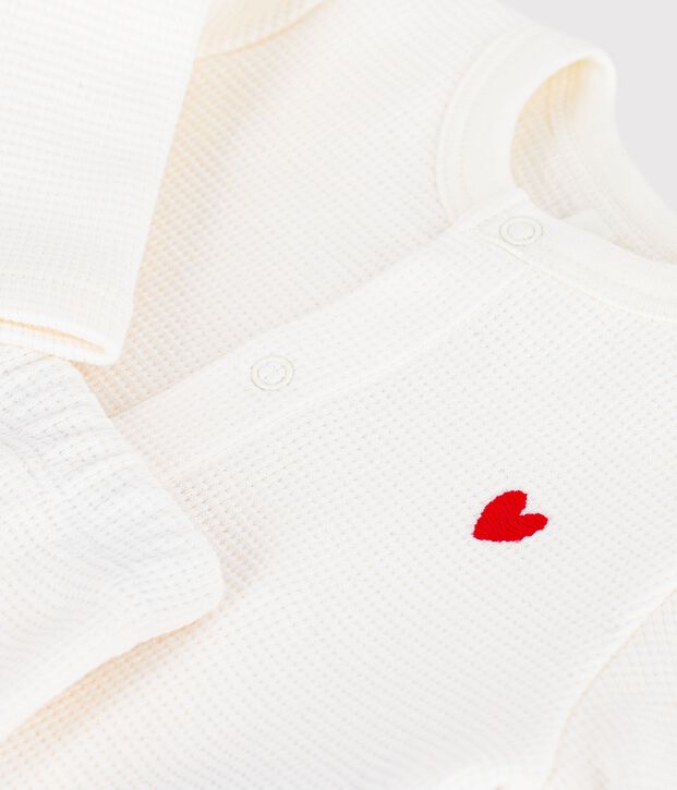 Baby-Set aus schlichtem, besticktem Baumwollstoff weiss
