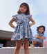 Ärmelloses Kinder-Kleid aus Popeline mit Blumenmuster für Mädchen