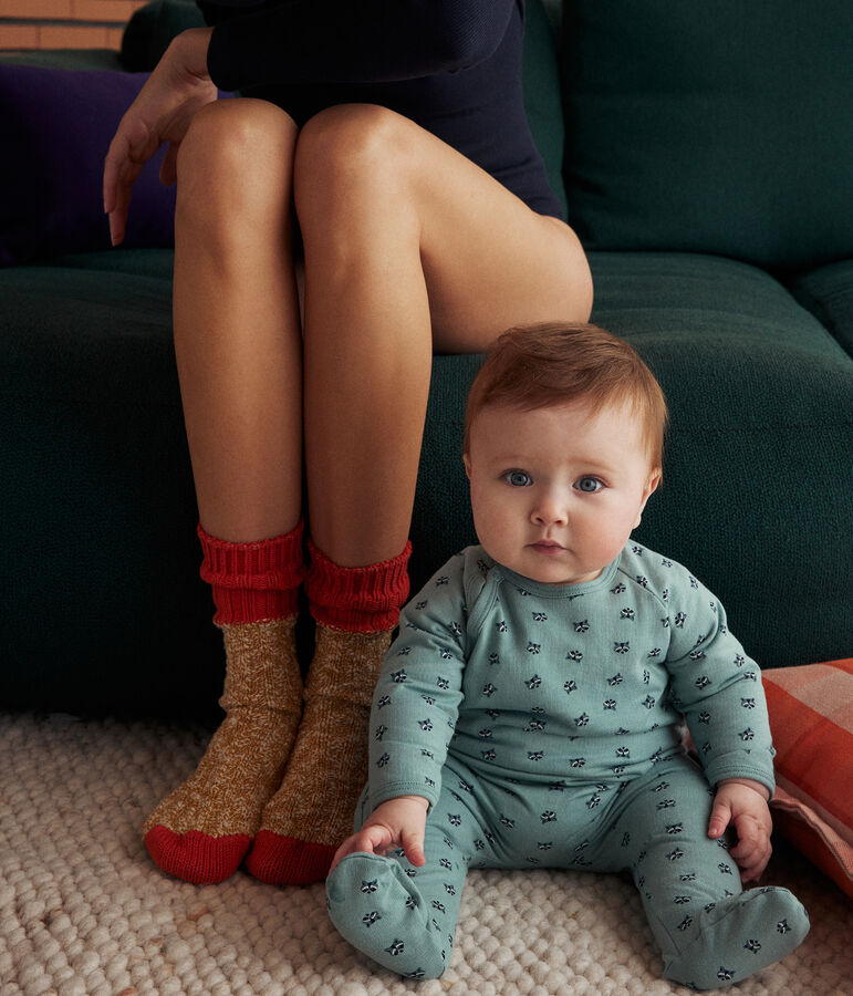 Gemusterter Strampler aus Molton gr&uuml;n/vielfarbig