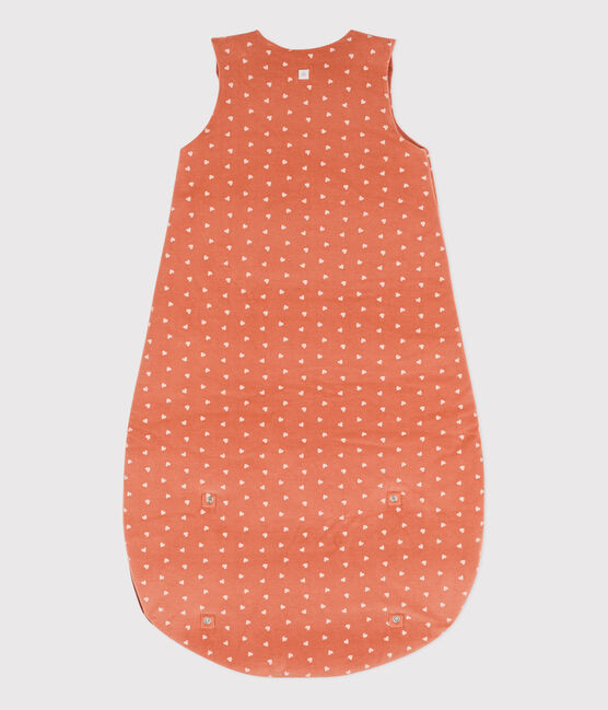 BABYSCHLAFSACK AUS NICKI MIT HERZMUSTER, TOG-WERT 2 BRANDY/ AVALANCHE
