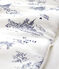 Baby-Schlafsack aus Rippstrick mit Paris-Motiv im Toile-de-Jouy-Stil weiss MARSHMALLOW/blau MEDIEVAL