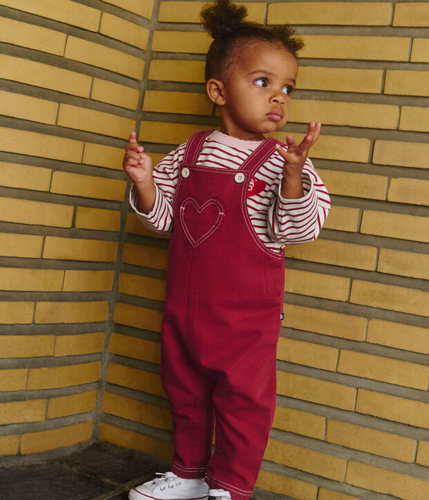 Langbeinige Baby-Latzhose aus farbigem Denim rot
