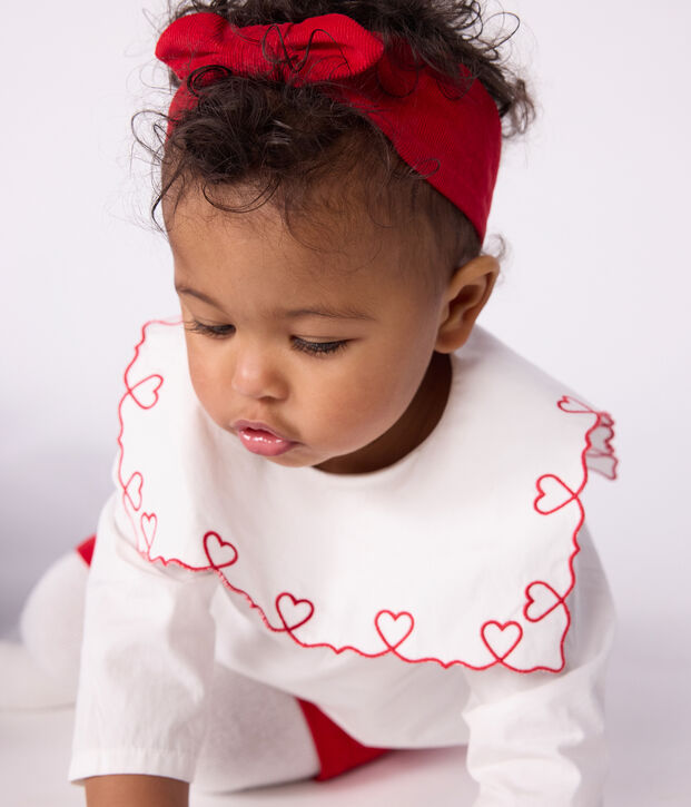 Lang&auml;rmelige Baby-Bluse aus Baumwoll-Popeline mit bestickten Herzen weiss