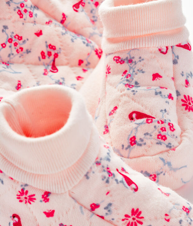 Set mit M&uuml;tzchen f&uuml;r Neugeborene und Babyschuhen aus Doppeljersey rosa/vielfarbig