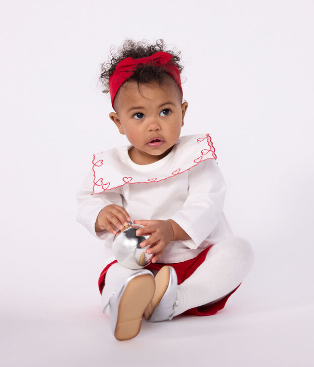 Lang&auml;rmelige Baby-Bluse aus Baumwoll-Popeline mit bestickten Herzen weiss