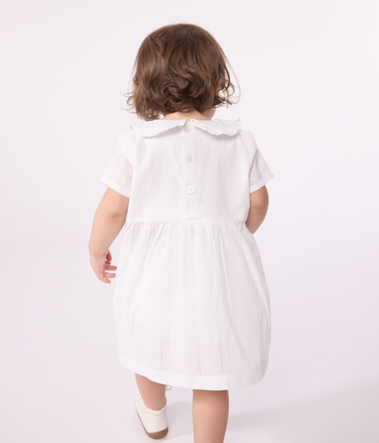 Wei&szlig;es Baby-Kleid und Bloomer aus Baumwolle mit Lochstickereien weiss