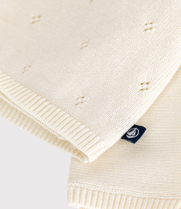 Baby-Wickeljacke aus Woll- und Baumwollstrick mit Lochmuster weiss