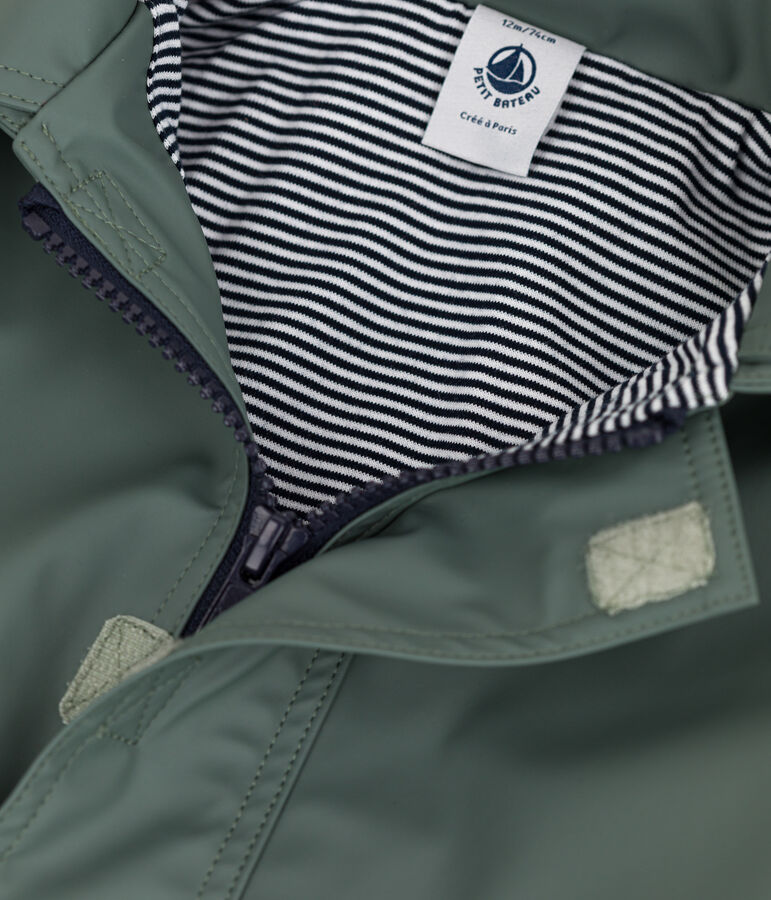 KLASSISCHE BABY-REGENJACKE AUS RECYCELTEM MATERIAL gr&uuml;n