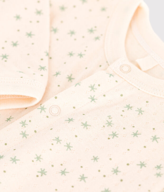 Baby-Overall aus Baumwolle mit kleinen Sternen. naturfarben/vielfarbig