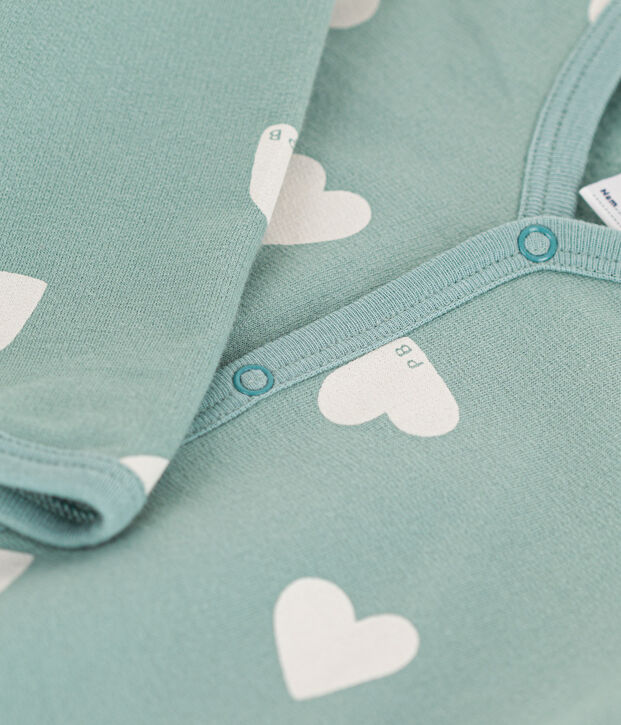 Baby-Strampler mit Herzmotiv aus Molton gr&uuml;n/naturfarben