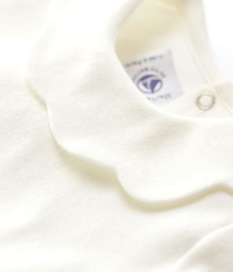 Baby-Bluse aus Baumwolle. weiss