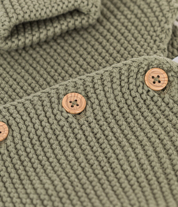 Baby-Cardigan kraus rechts gestrickt aus Baumwolle gr&uuml;n