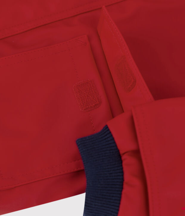 KLASSISCHE BABY-REGENJACKE AUS RECYCELTEM MATERIAL rot