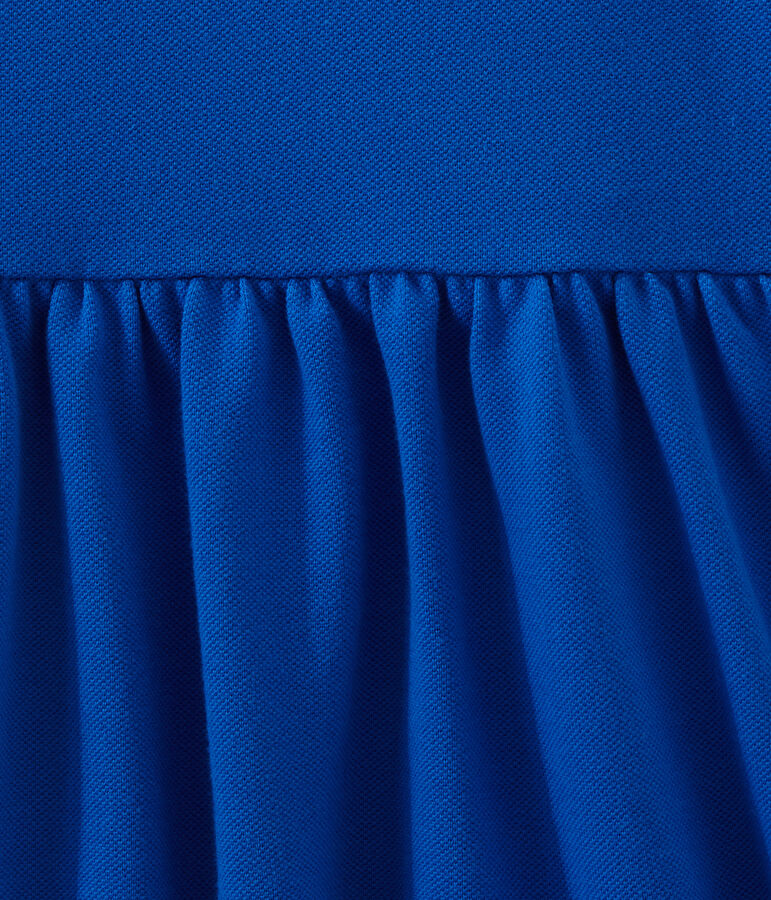 Dieses M&auml;dchen-Kurzarmkleid blau PERSE