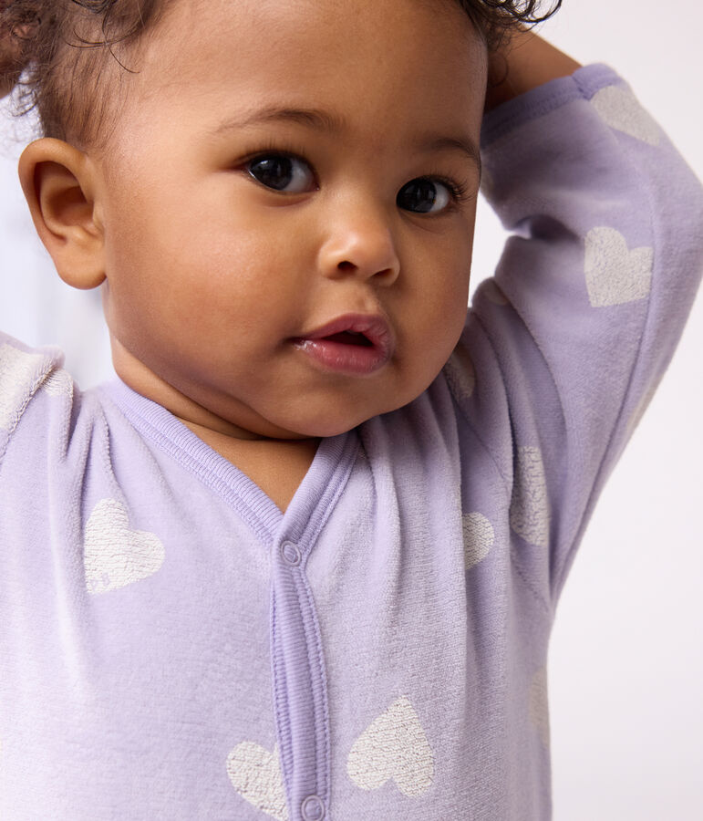 Strampler aus Nicki mit Herzmotiv violett/weiss