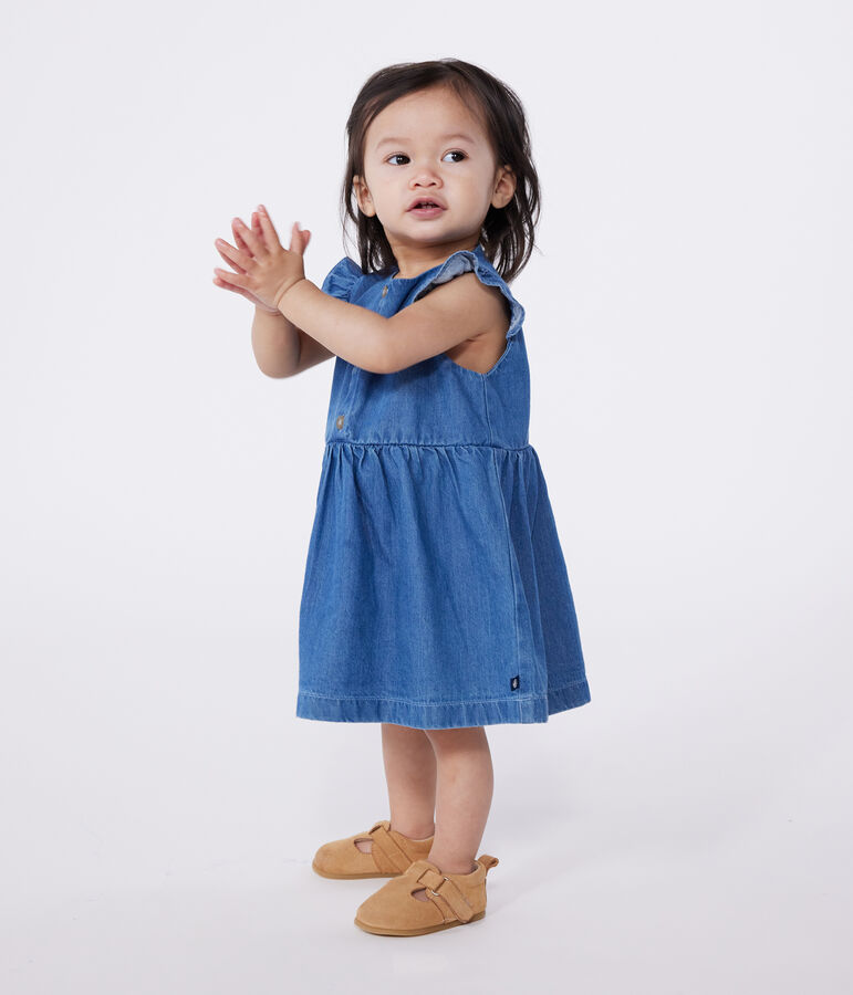 &Auml;rmelloses Baby-Kleid aus leichtem Jeansstoff blau DENIM CLAIR