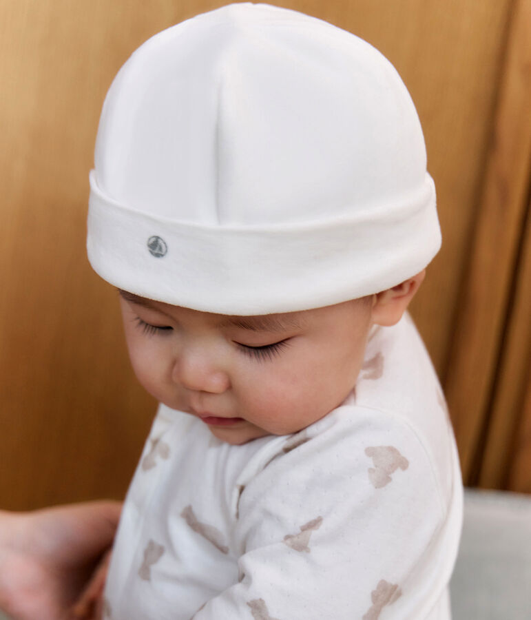 Babym&uuml;tzchen f&uuml;r Neugeborene aus Bouclette-Samt weiss