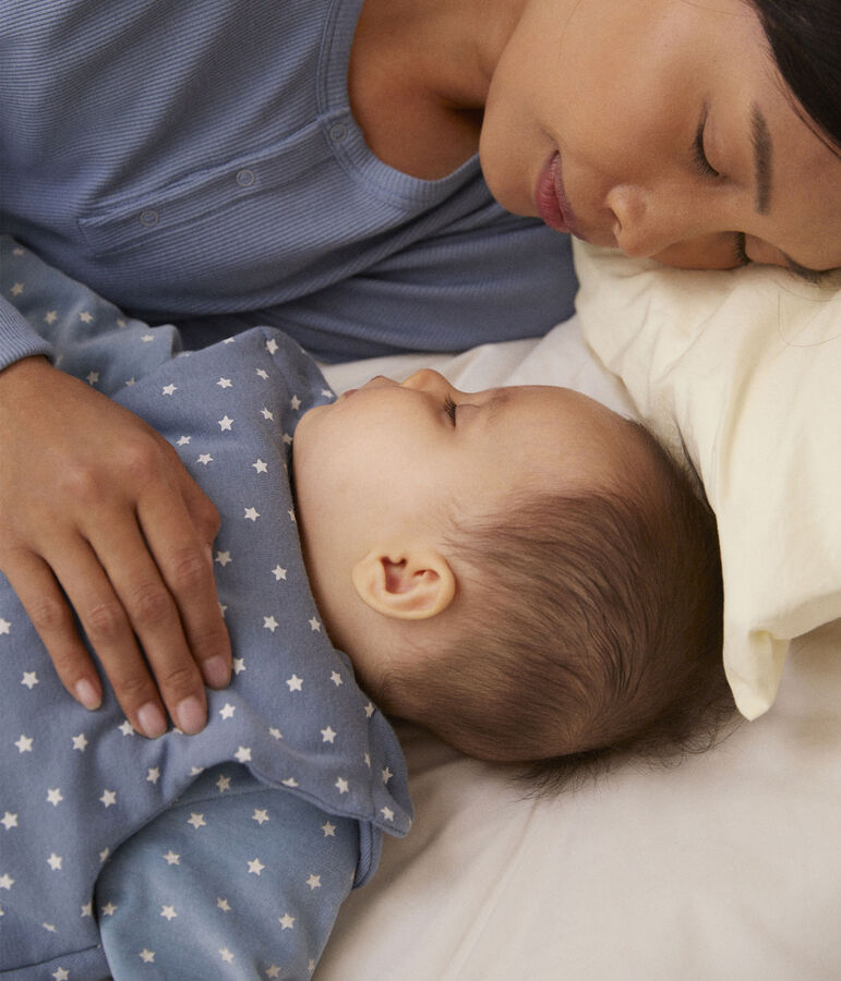 Babyschlafsack aus Baumwolle mit Sternenmotiv blau/naturfarben