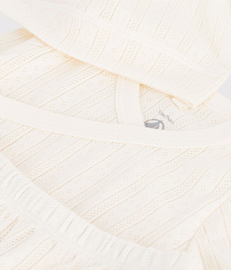 Langes 3-teiliges Baby-Set aus Baumwolle mit Lochstickerei und dazu passendem M&uuml;tzchen naturfarben