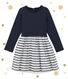 Glitzerndes Kleid im Material Mix