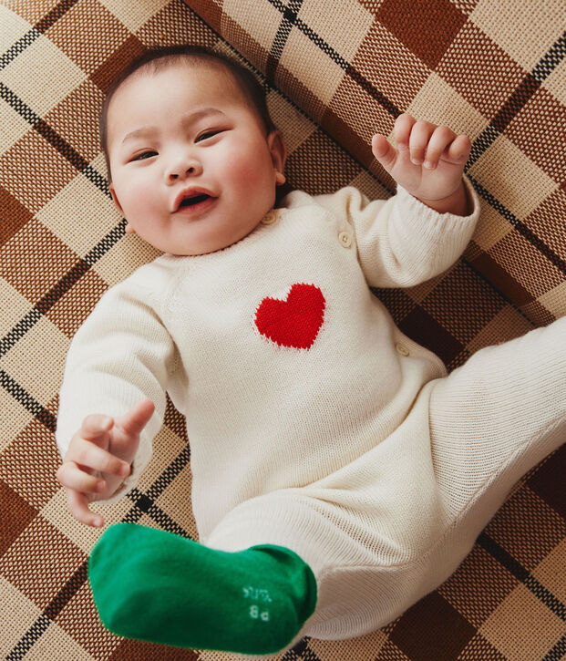 Baby-Set aus Wolle und Baumwolle mit Herzmotiv weiss/rot