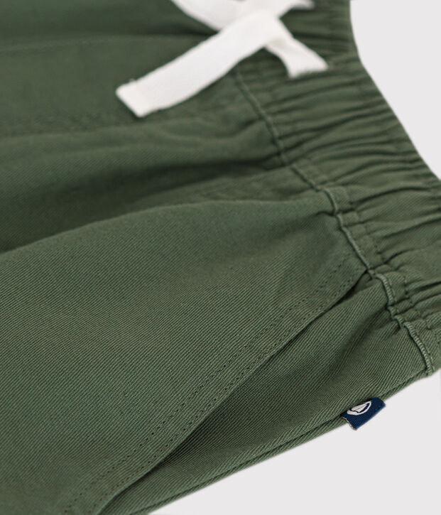 Kinder-Shorts aus Baumwoll-Twill und Leinen gr&uuml;n