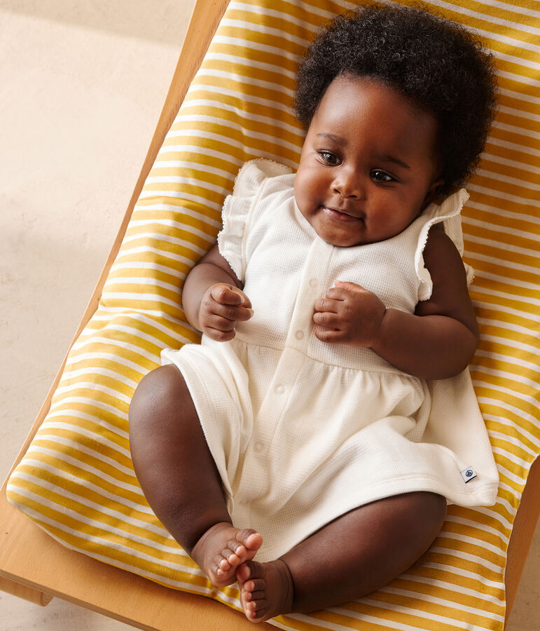 Kurz&auml;rmeliges wei&szlig;es Baby-Kleid mit Wabenmuster und Bloomer weiss