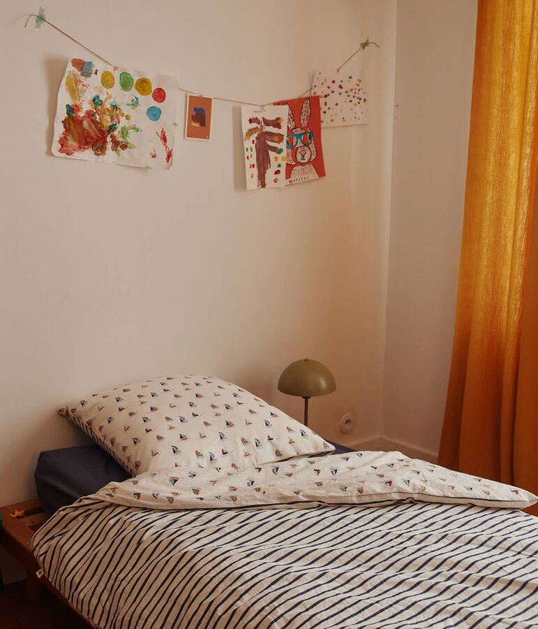 Bett- und Kissenbezug mit Segelbooten f&uuml;r Kinder weiss MARSHMALLOW/blau MEDIEVAL/ MULTICO