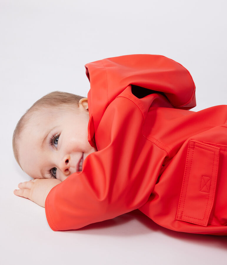 Ikonische Baby-Regenjacke aus wasserabweisendem Stoff rot