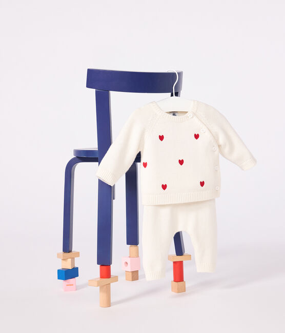2-teiliges Baby-Strickset mit gestickten Herzen rot MARSHMALLOW/ POMPEI