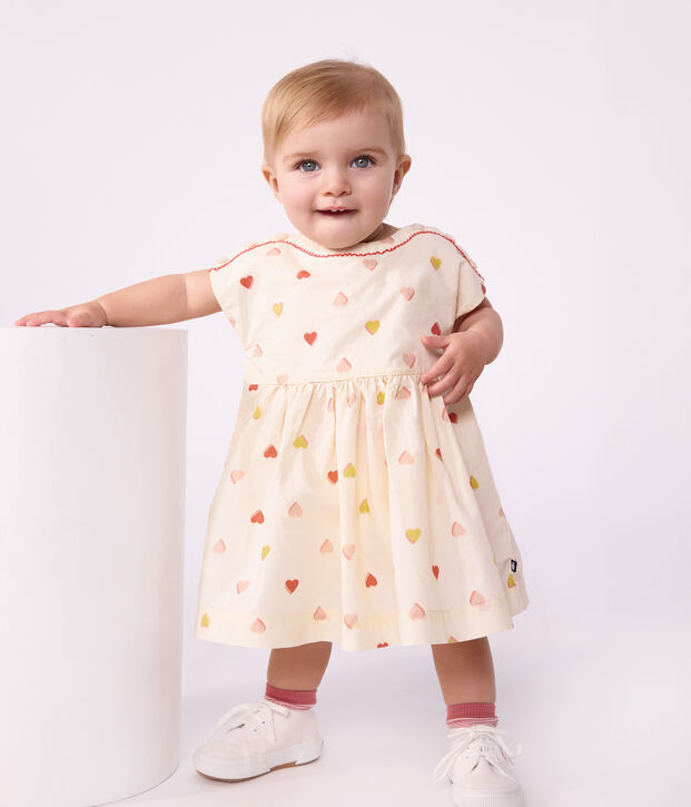 Kurz&auml;rmeliges Babykleid aus Baumwolle mit Herzmotiv naturfarben/vielfarbig